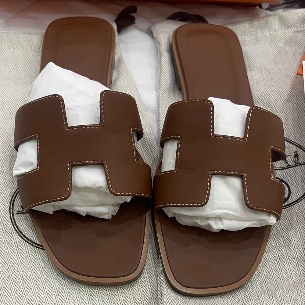 HERMES Oran Sandals- Brown - Picture 3 of 10